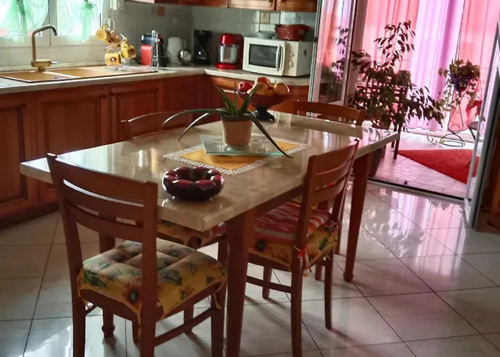 Alojamento de Acomodação e Pequeno-almoço Les Espaces De Furiani